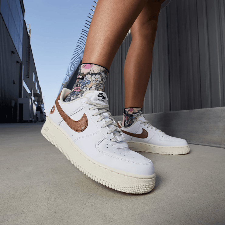 Nike Air Force 1 '07 LX 'Coconut' (W) Angle 0