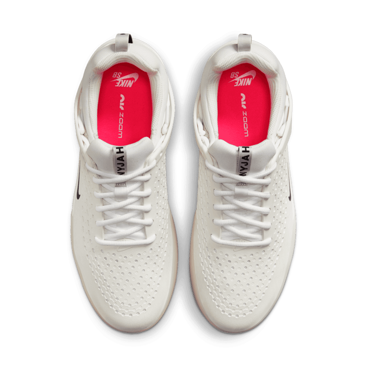 Nike SB Zoom Nyjah 3 SB 'White Black' Angle 1