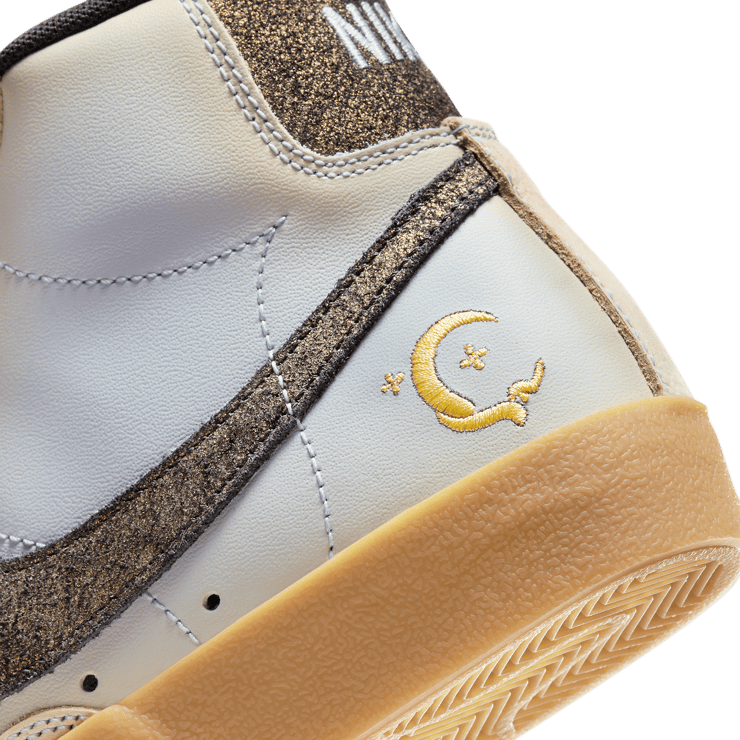 Nike Blazer Mid 77 Dia de los Muertos FQ8173-104