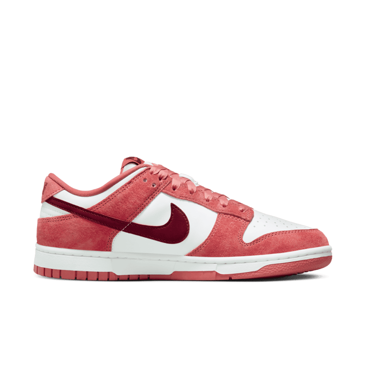 Nike Dunk Low Valentine's Day (2024) (W) Angle 1