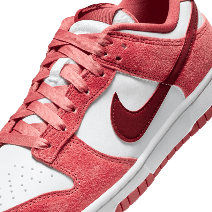 Nike Dunk Low Valentine's Day (2024) (W) Angle 5