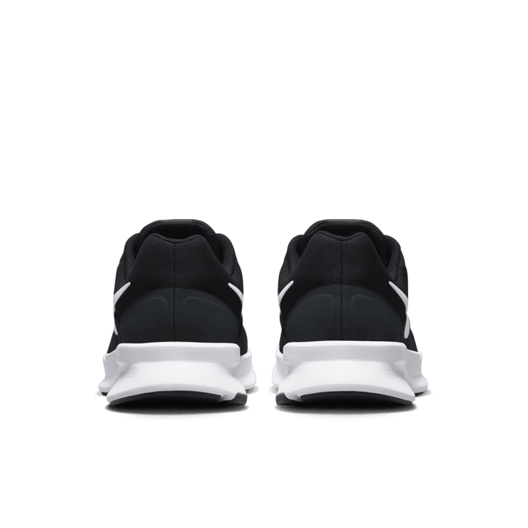 Nike Run Swift 3 'Black White' Angle 3