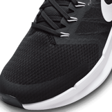 Nike Run Swift 3 'Black White' Angle 4