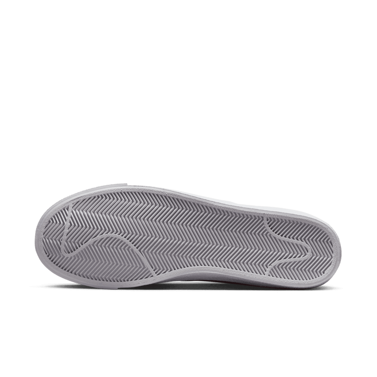 Nike Blazer Mid '77 Vintage 'White Picante Red' Angle 0