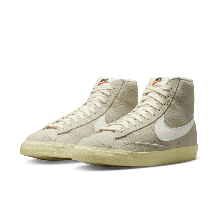 Nike Blazer Mid '77 Vintage 'Light Bone Alabaster' (W) Angle 3
