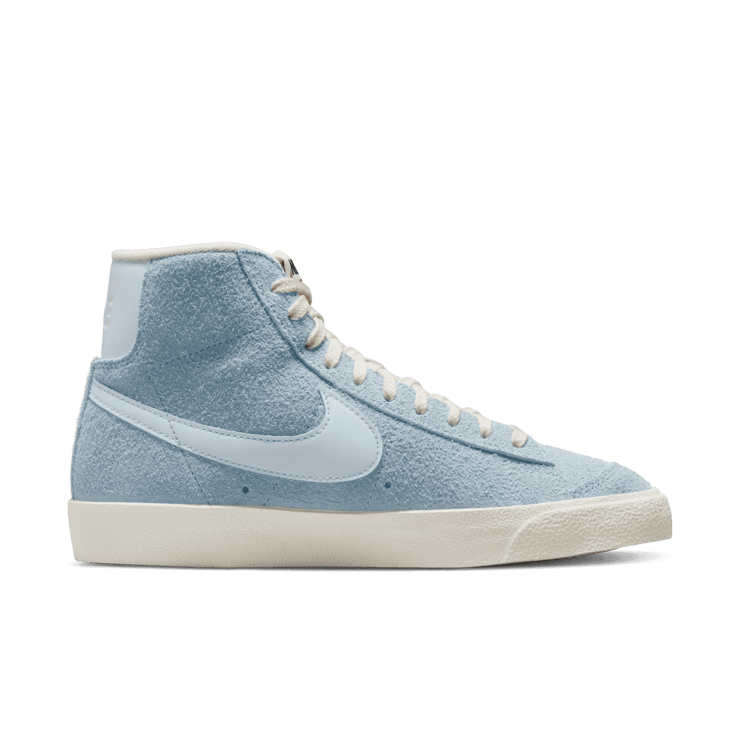 Nike Blazer Mid '77 Vintage 'Blue Whisper' (W) Angle 1