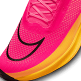 Nike ZoomX Streakfly 'Hyper Pink' Angle 4