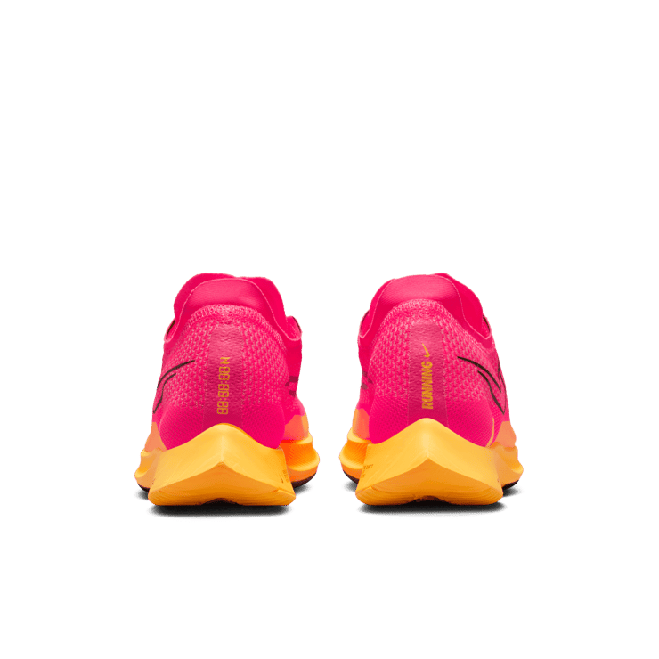 Nike ZoomX Streakfly 'Hyper Pink' Angle 3