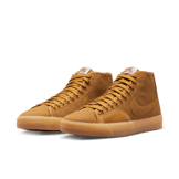 Nike SB Blazer Court Mid Premium SB 'Desert Ochre Gum' Angle 2