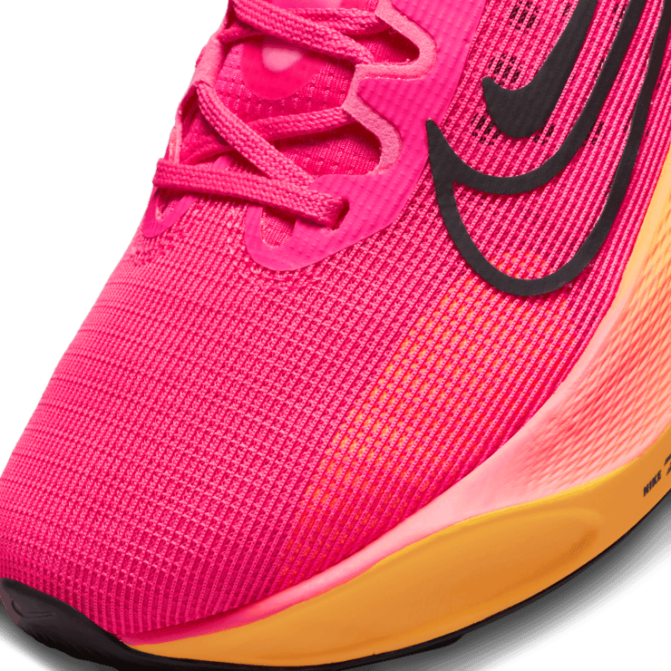 Nike Zoom Fly 5 'Hyper Pink' (W) Angle 4