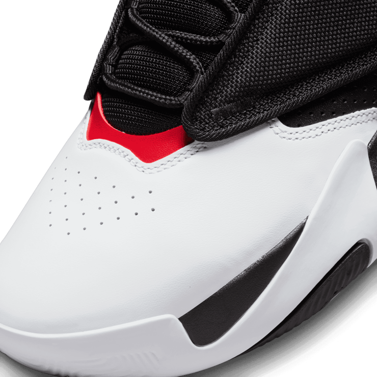 Jordan Max Aura 4 'Black Gym Red' Angle 4