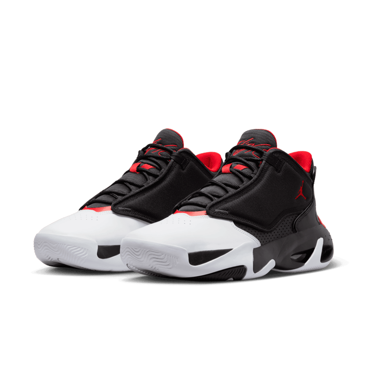 Jordan Max Aura 4 'Black Gym Red' Angle 2