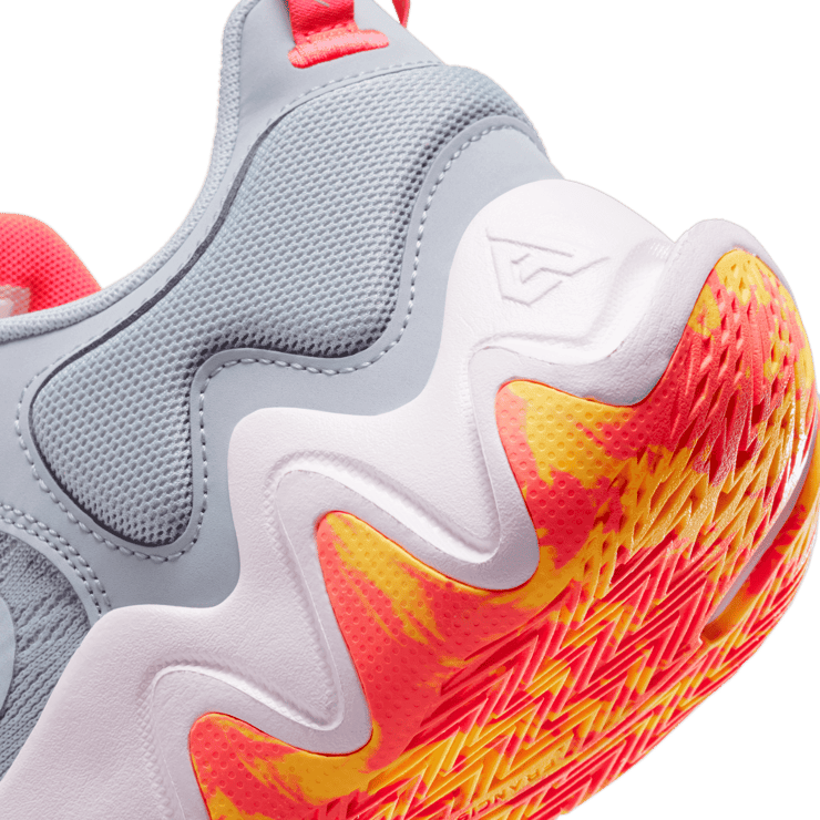Nike Giannis Immortality 2 'Oxygen Purple Hot Punch' Angle 5