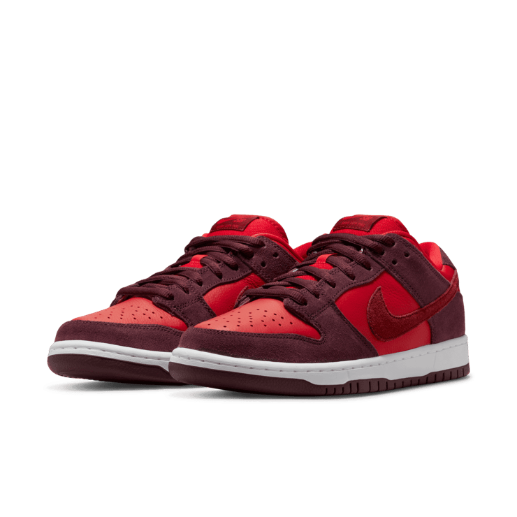 Nike SB Dunk Low Cherry Angle 2