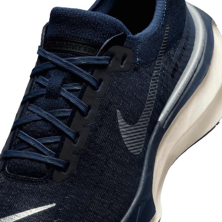 Nike ZoomX Invincible Run Flyknit 3 'College Navy' Angle 4