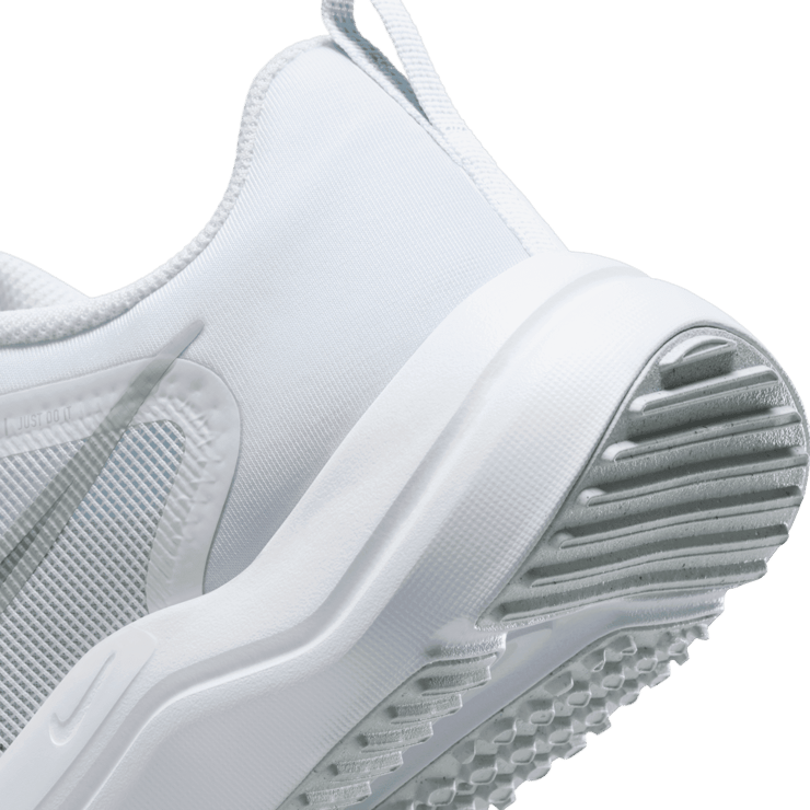 Nike Downshifter 12 Extra Wide 'White Pure Platinum' Angle 5