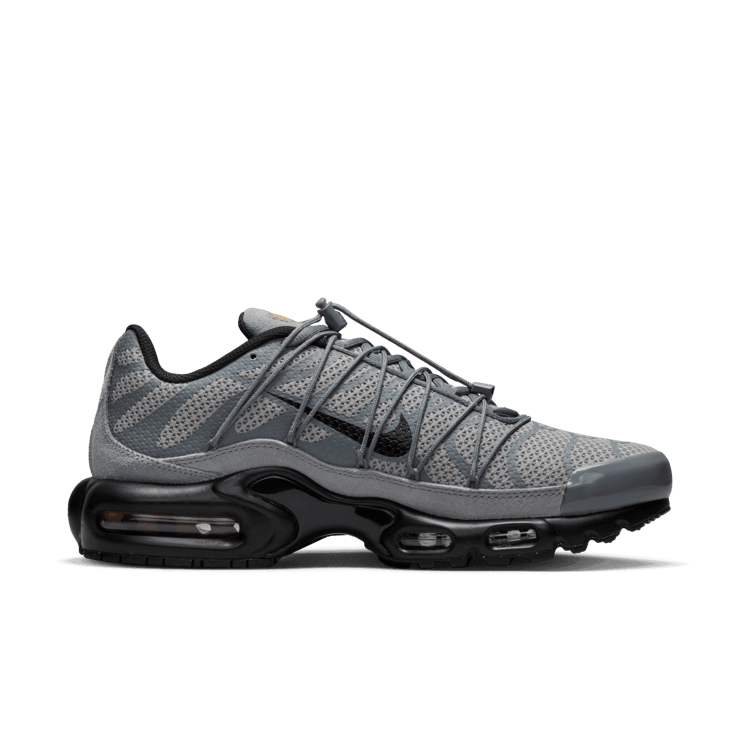 Nike Air Max Plus Utility 'Wolf Grey Black' Angle 1