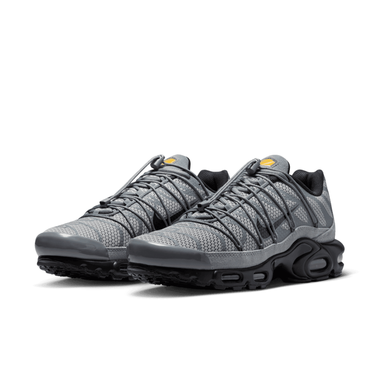 Nike Air Max Plus Utility 'Wolf Grey Black' Angle 3