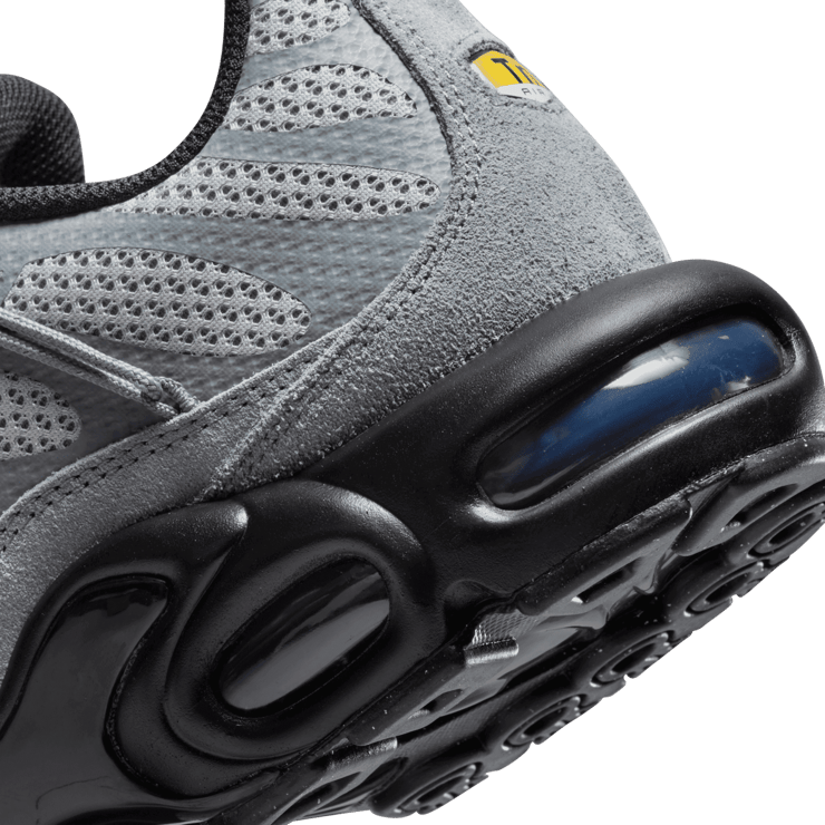 Nike Air Max Plus Utility 'Wolf Grey Black' Angle 6