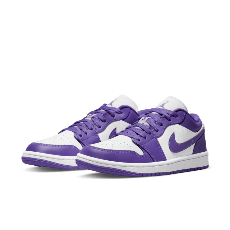 Jordan 1 Low Psychic Purple (W) Angle 2