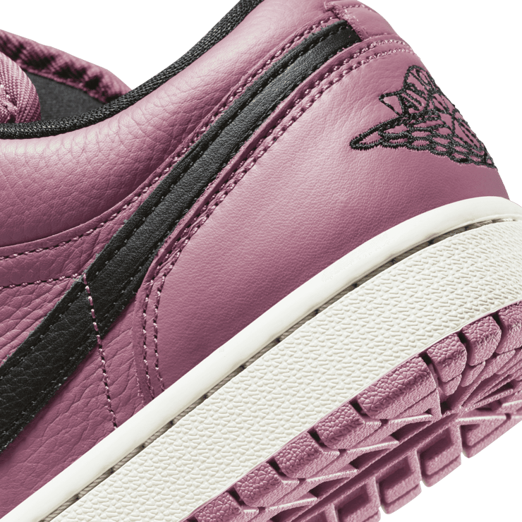 Jordan 1 Low Mulberry (W) Angle 5