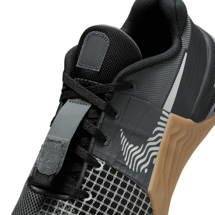 Nike Metcon 8 'Iron Grey Gum' Angle 6