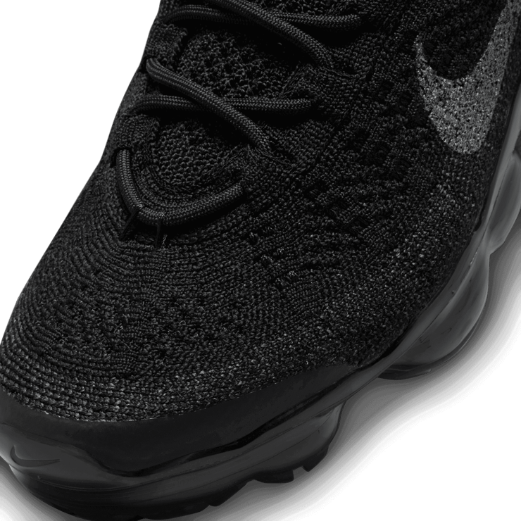 Nike Air VaporMax 2023 Flyknit 'Black' (W) Angle 5