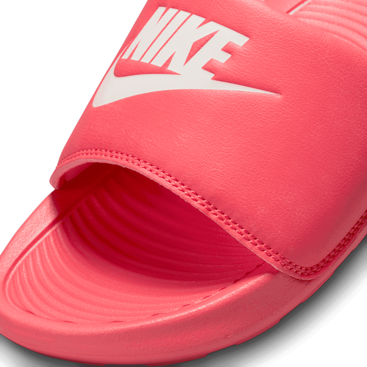 Nike Victori One Slide 'Sea Coral' (W) Angle 3