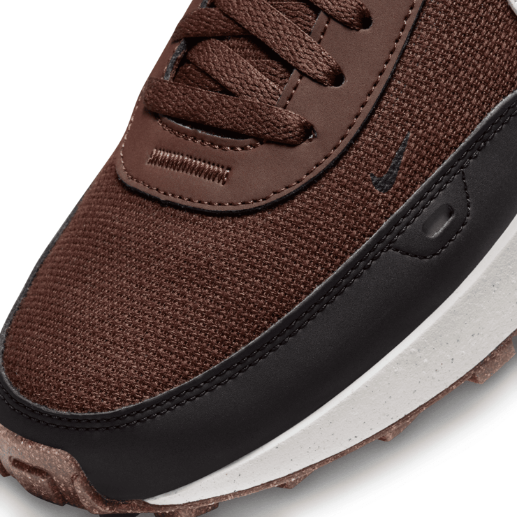 Nike Waffle One SE 'Earth' Angle 3