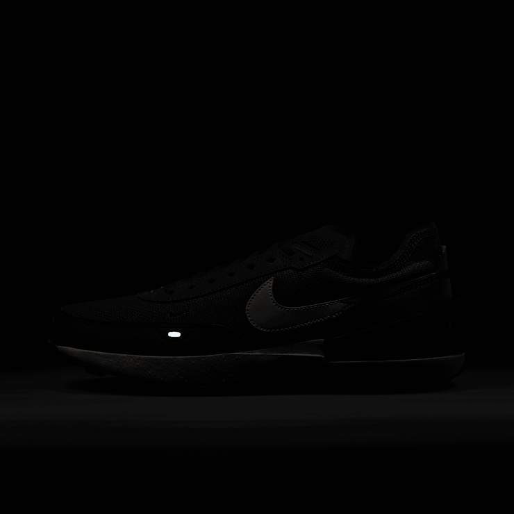 Nike Waffle One SE 'Earth' Angle 5