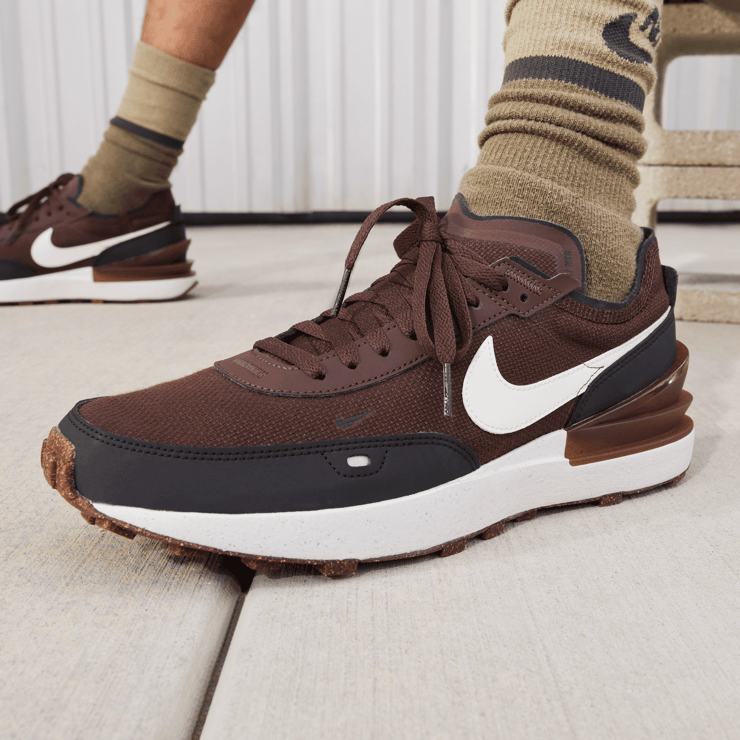 Nike Waffle One SE 'Earth' Angle 6