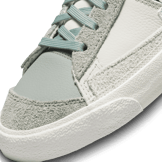 Nike Blazer Mid '77 Pro Club 'Remastered - Mica Green Navy' Angle 5