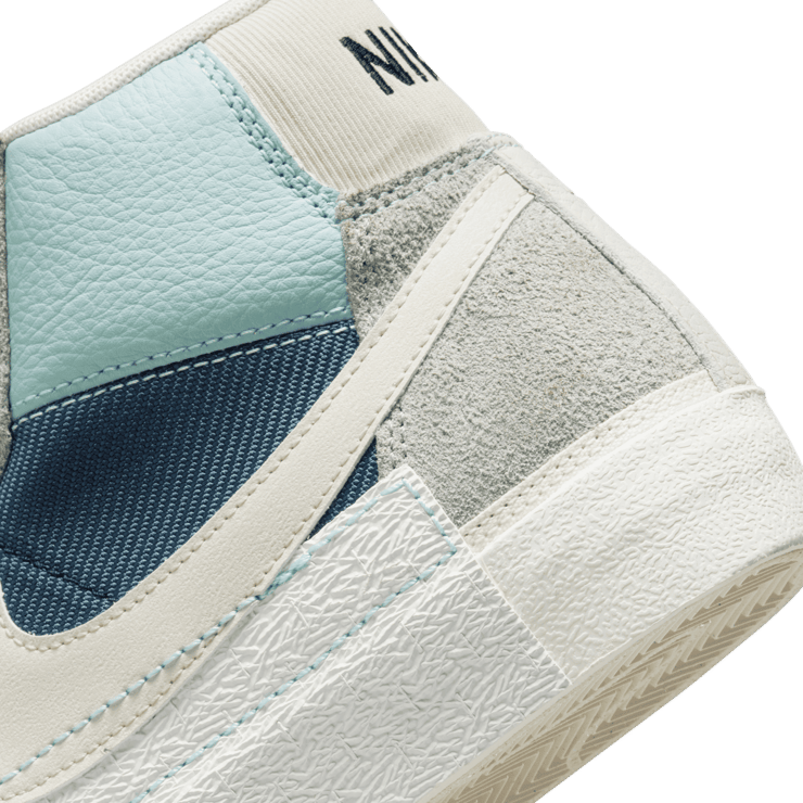 Nike Blazer Mid '77 Pro Club 'Remastered - Mica Green Navy' Angle 6