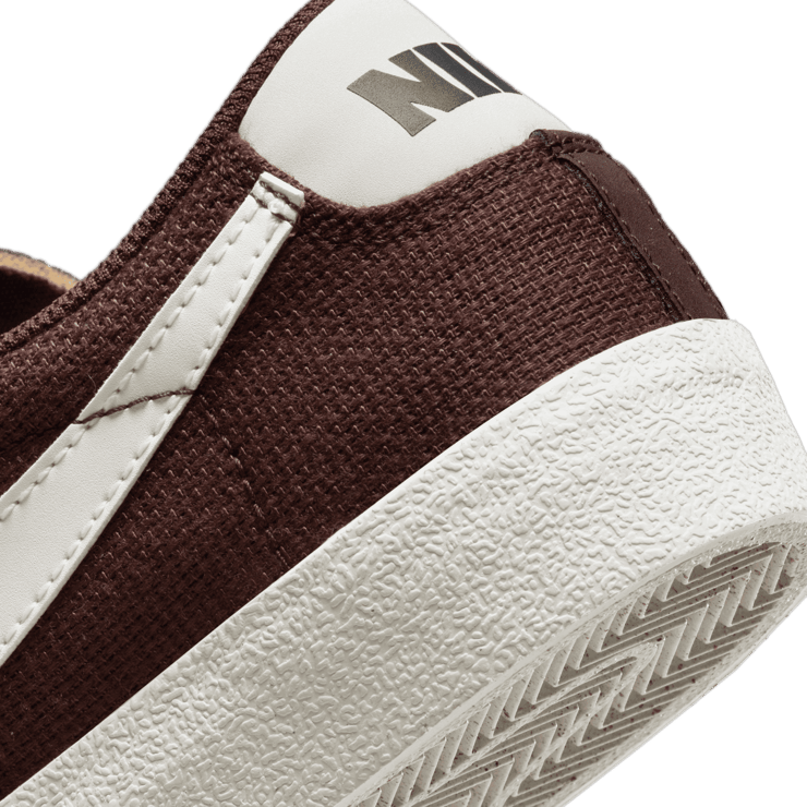 Nike Blazer Low '77 Premium 'Earth' Angle 5