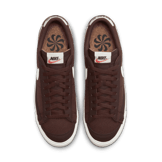 Nike Blazer Low '77 Premium 'Earth' Angle 1