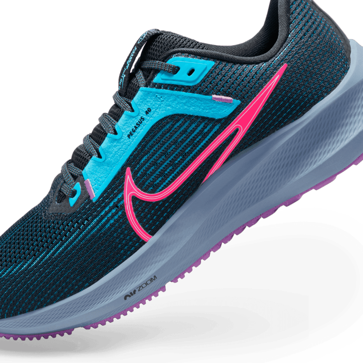 Nike Air Zoom Pegasus 40 SE 'Black Hyper Pink' (W) Angle 9