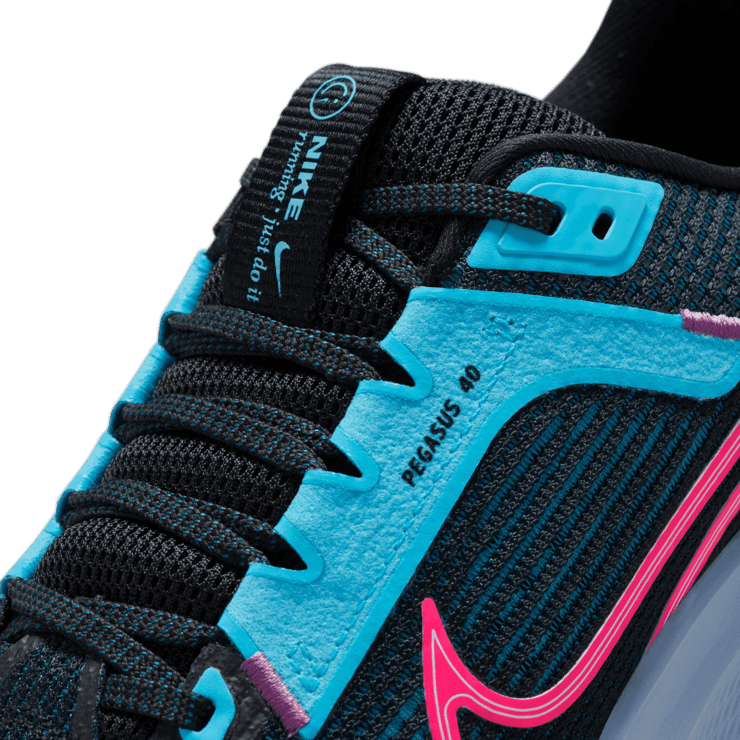 Nike Air Zoom Pegasus 40 SE 'Black Hyper Pink' (W) Angle 8