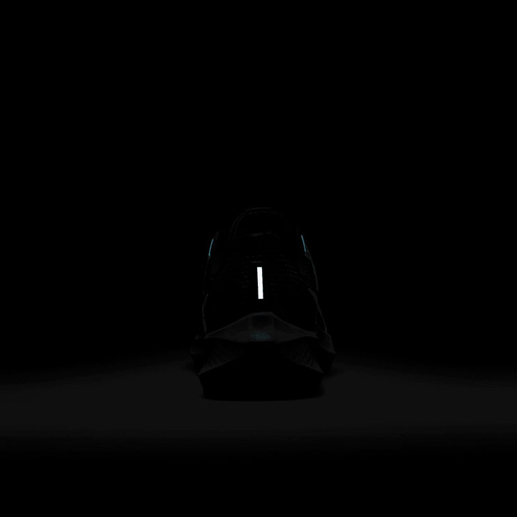 Nike Air Zoom Pegasus 40 SE 'Black Hyper Pink' (W) Angle 6