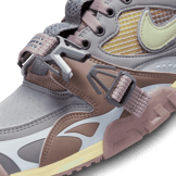 Nike Air Trainer 1 SP Honeydew Angle 9