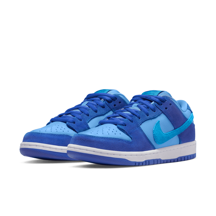 Nike SB Dunk Low Blue Raspberry Angle 2