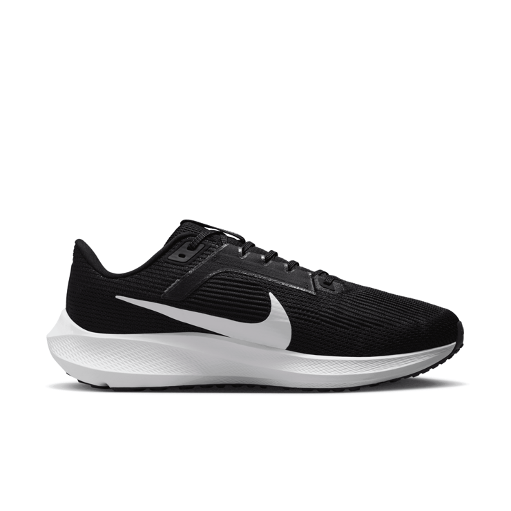 Nike Air Zoom Pegasus 40 Wide 'Black White' Angle 1