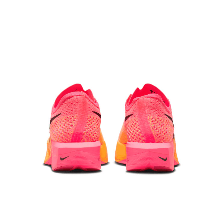 Nike ZoomX VaporFly Next% 3 'Hyper Pink' (W) Angle 4