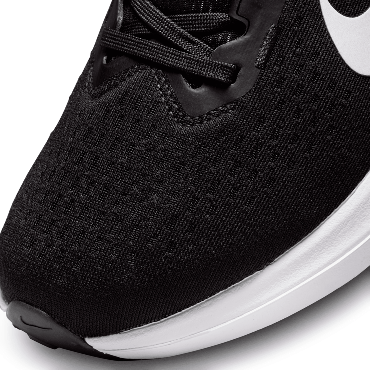 Nike Winflo 10 'Black White' (W) Angle 5