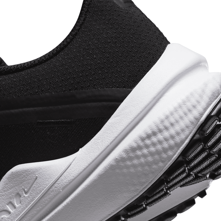 Nike Winflo 10 'Black White' (W) Angle 6