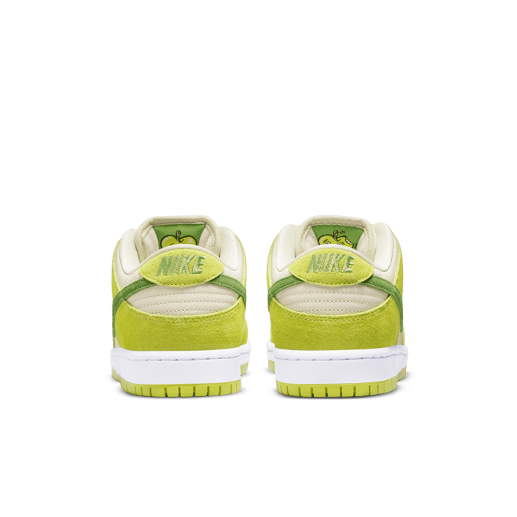 Nike SB Dunk Low Green Apple Angle 3