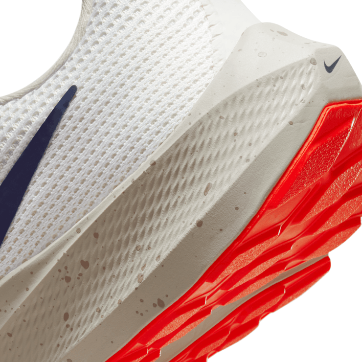 Nike Air Zoom Pegasus 40 'White Obsidian' Angle 6