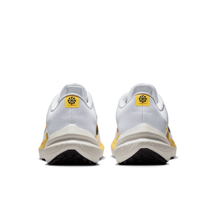Nike Winflo 10 'White Citron Pulse' (W) Angle 4