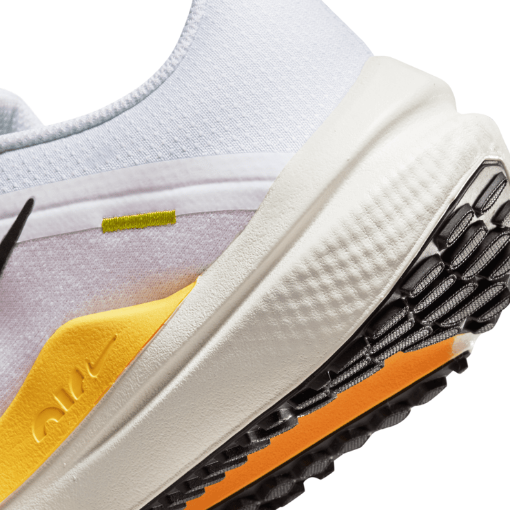 Nike Winflo 10 'White Citron Pulse' (W) Angle 6