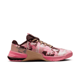 Nike Metcon 8 AMP 'Coral Chalk Camo' (W) Angle 1