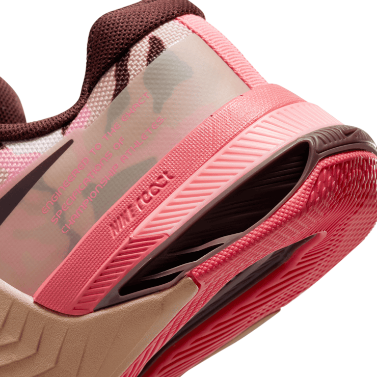 Nike Metcon 8 AMP 'Coral Chalk Camo' (W) Angle 6